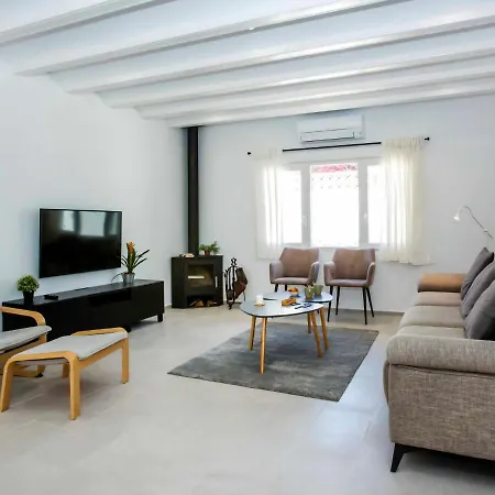 Villa Irenal By Interhome